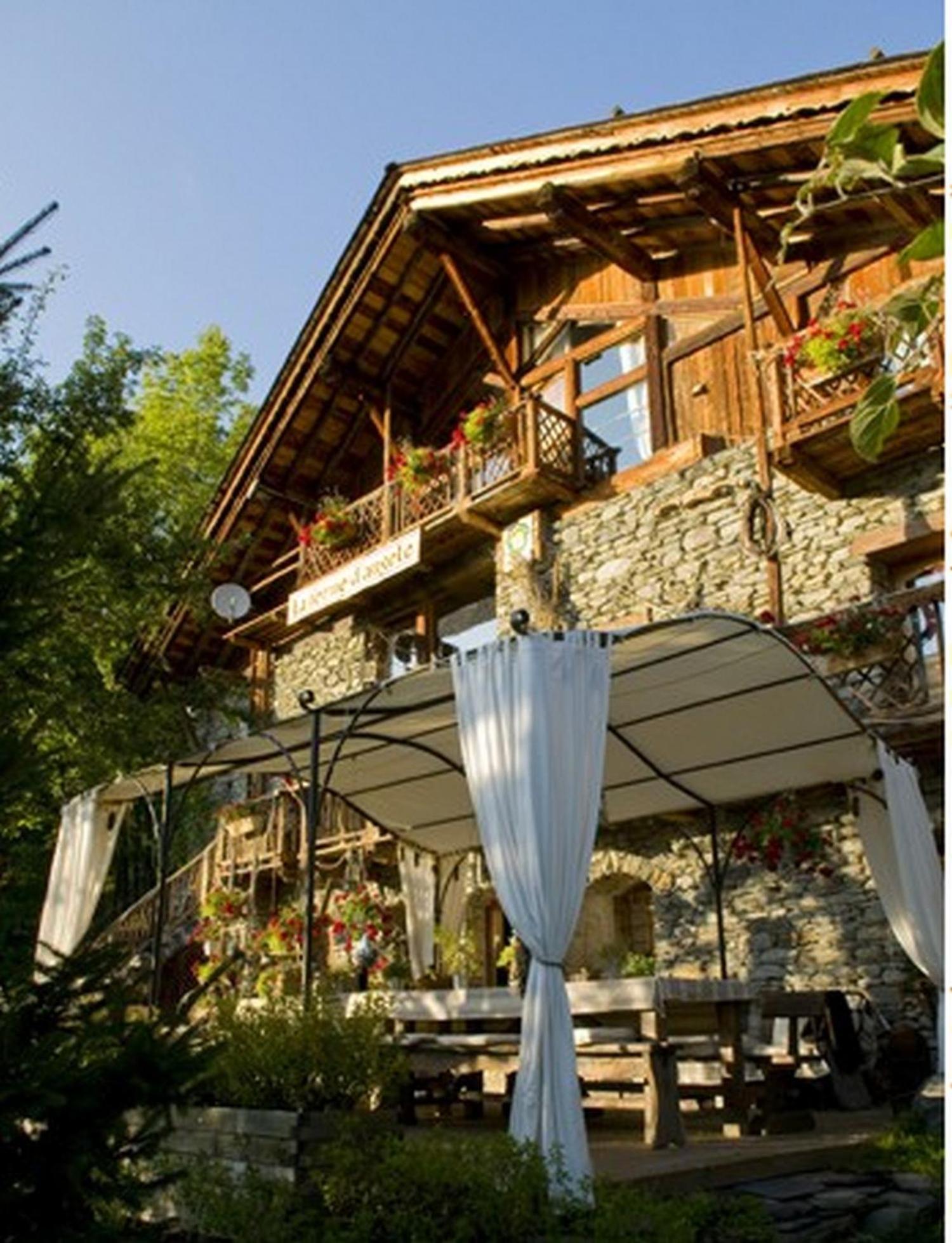 Bed and Breakfast La Ferme D'Angele Bourg-Saint-Maurice Exterior foto