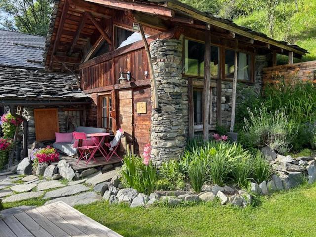 Bed and Breakfast La Ferme D'Angele Bourg-Saint-Maurice Exterior foto