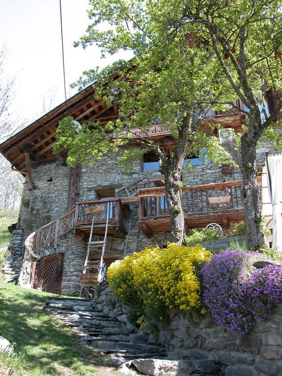 Bed and Breakfast La Ferme D'Angele Bourg-Saint-Maurice Exterior foto